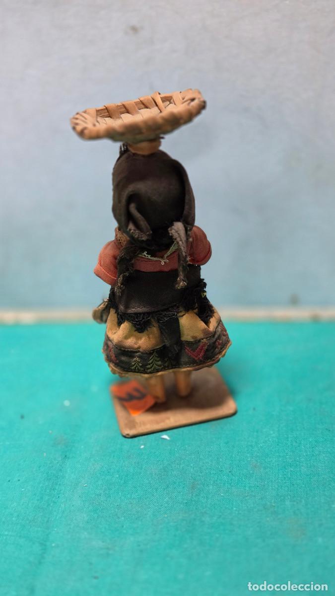 Vintage: mu&ntilde;eca con traje tipico - Foto 4