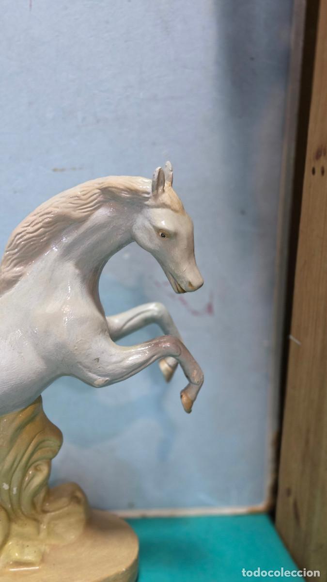 Vintage: figura de caballo en terracota - Foto 2