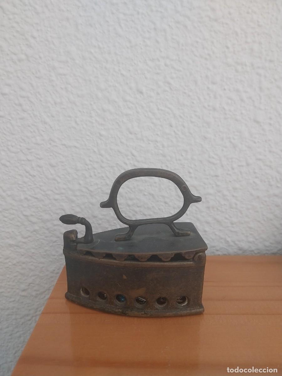 Vintage: Pareja de plancha decorativa estilo antiguo - r&eacute;plica bronce /madera