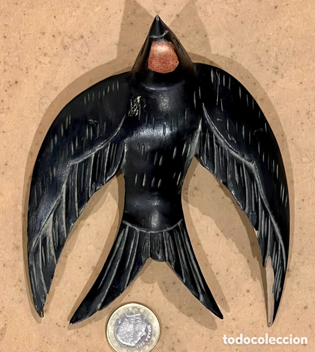 Vintage: Figura. Golondrina de pared. Madera tallada a mano.