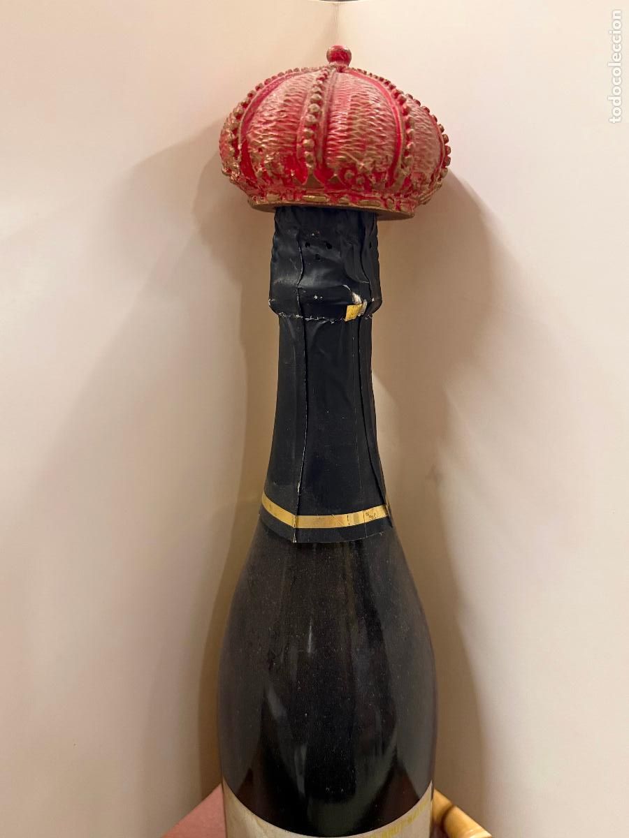 Vintage: Curioso abridor para botallas de cava o champagne en forma de corona real