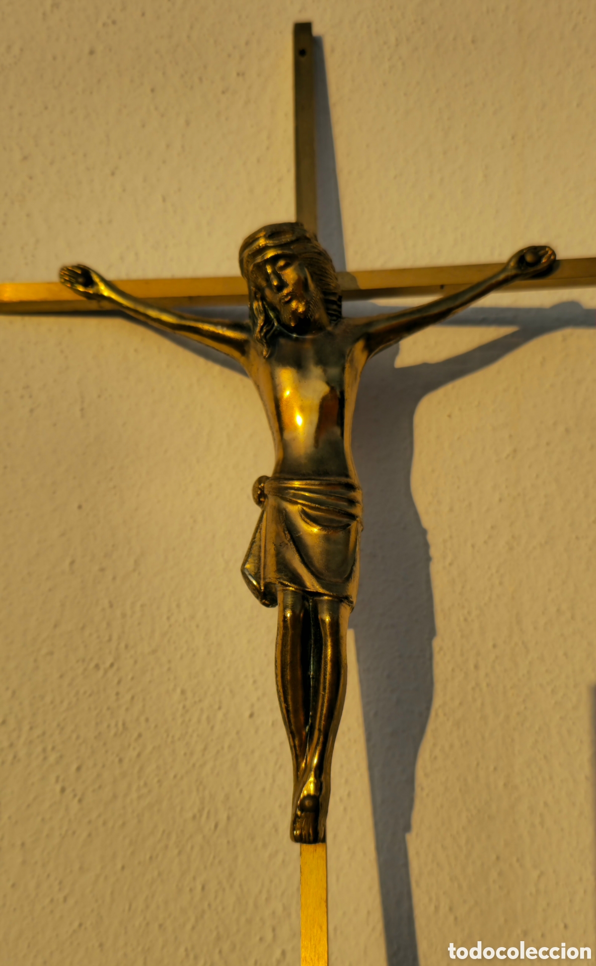 Vintage: Crucifijo Mid Century bronce