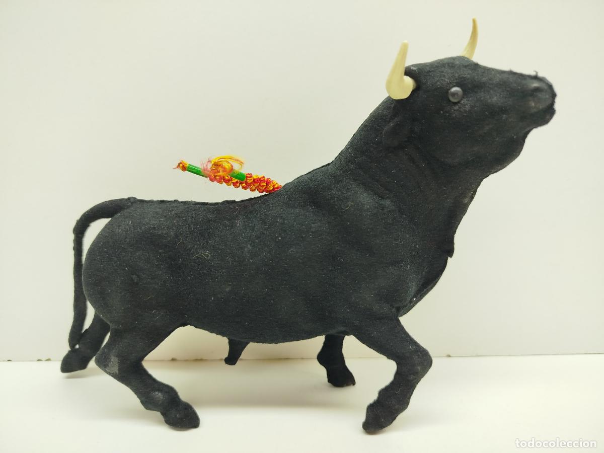 Vintage: Figura Toro Flocado Vintage (20 cm) - Souvenir Espa&ntilde;a En perfecto estado / Con se&ntilde;ales de uso
