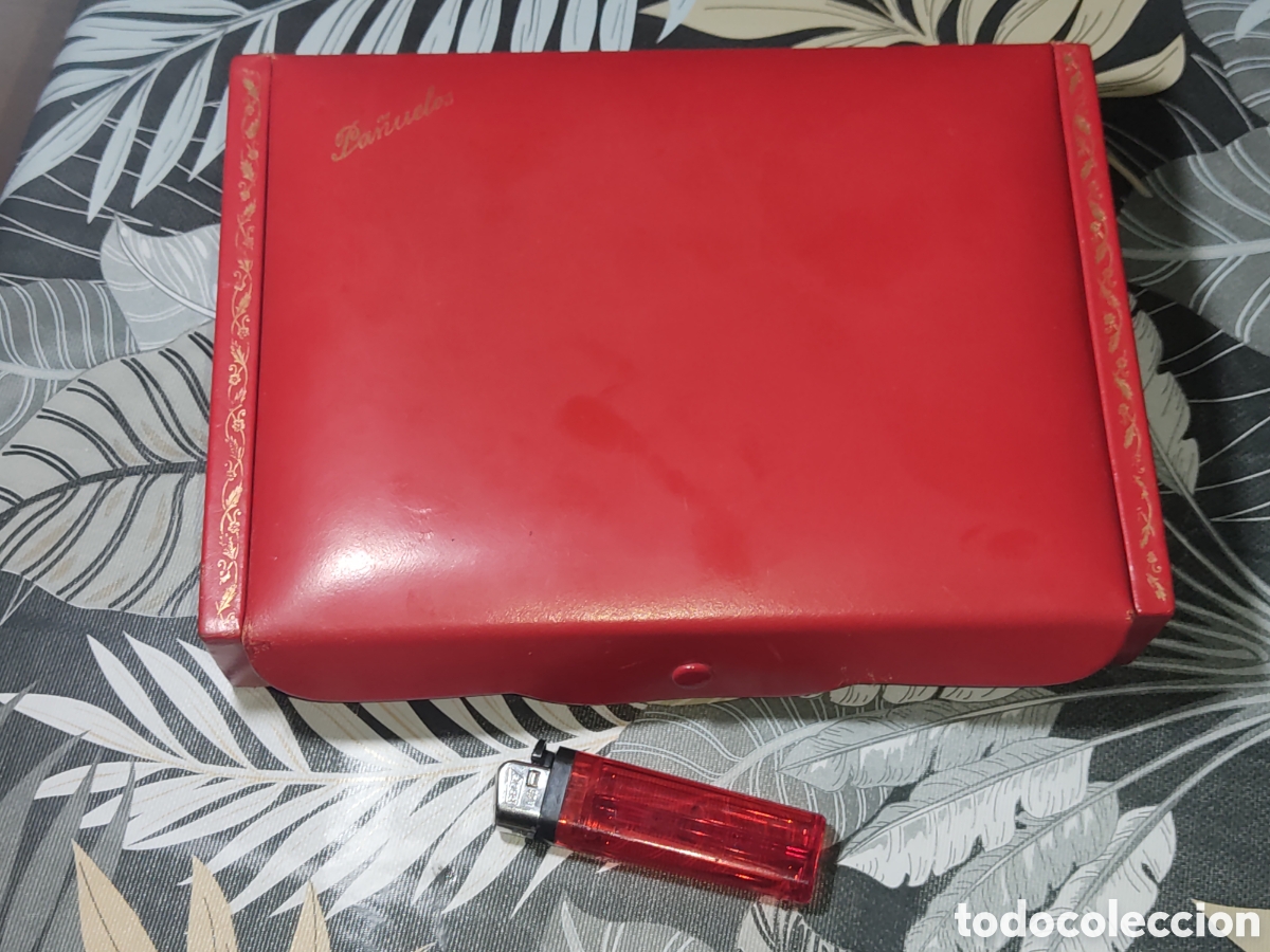 Vintage: Caja de madera forrada de piel roja para joyero o varios.