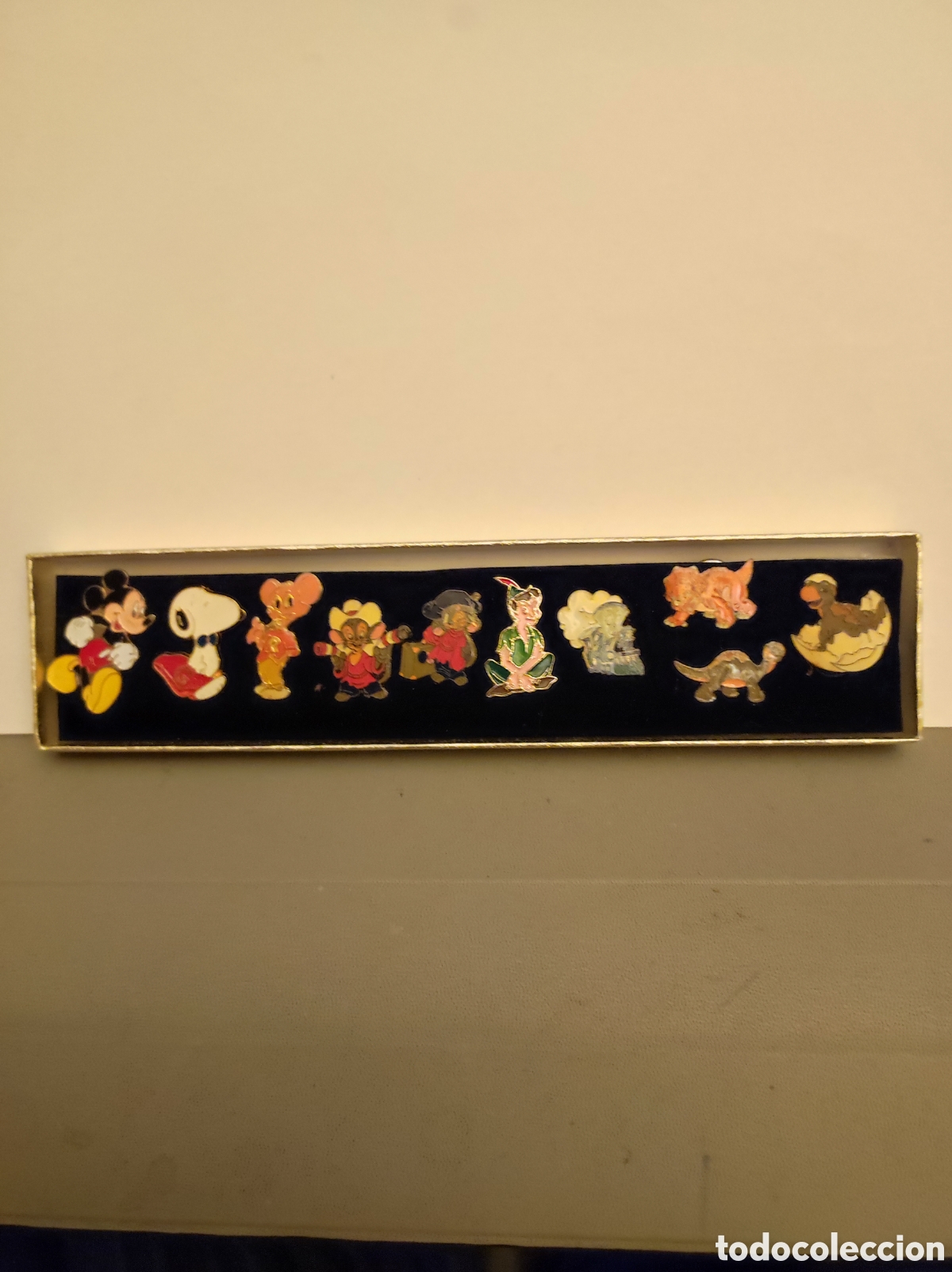 Vintage: Lote 10 Pins Disney Vintage con Estuche Expositor