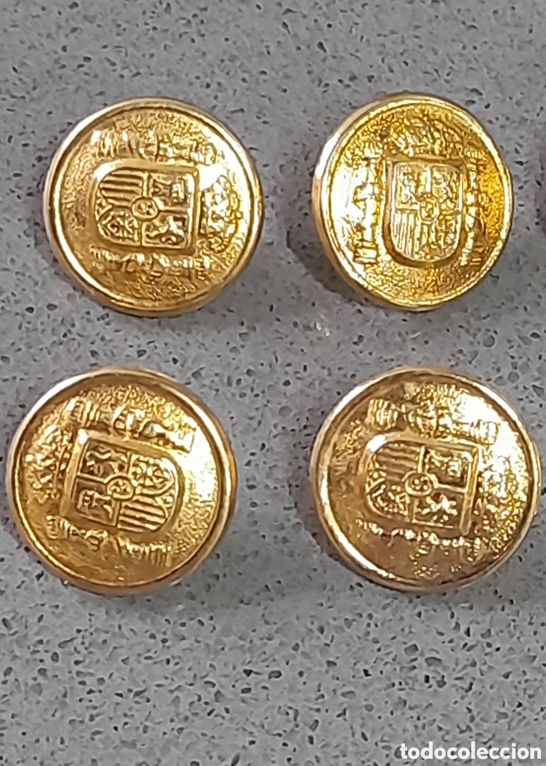 Vintage: 4 Botones militares de Espa&ntilde;a