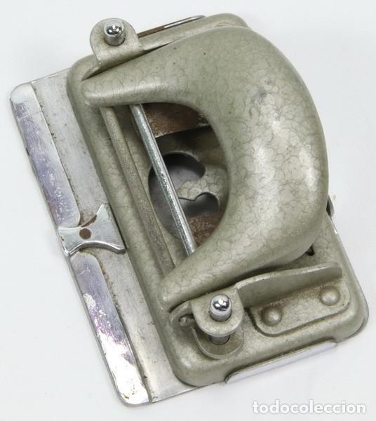 Vintage: Taladro de papel - perforadora de papel antigua, de metal PEDIDO MINIMO 6 &euro;