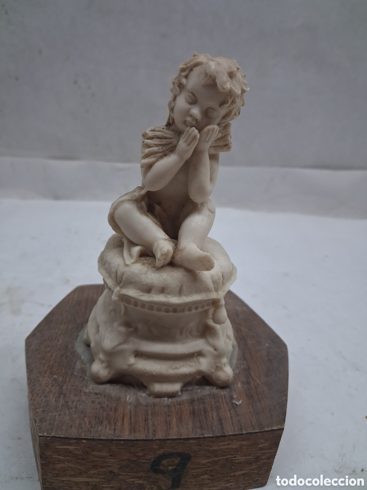 Vintage: Figura ni&ntilde;o dormido resina