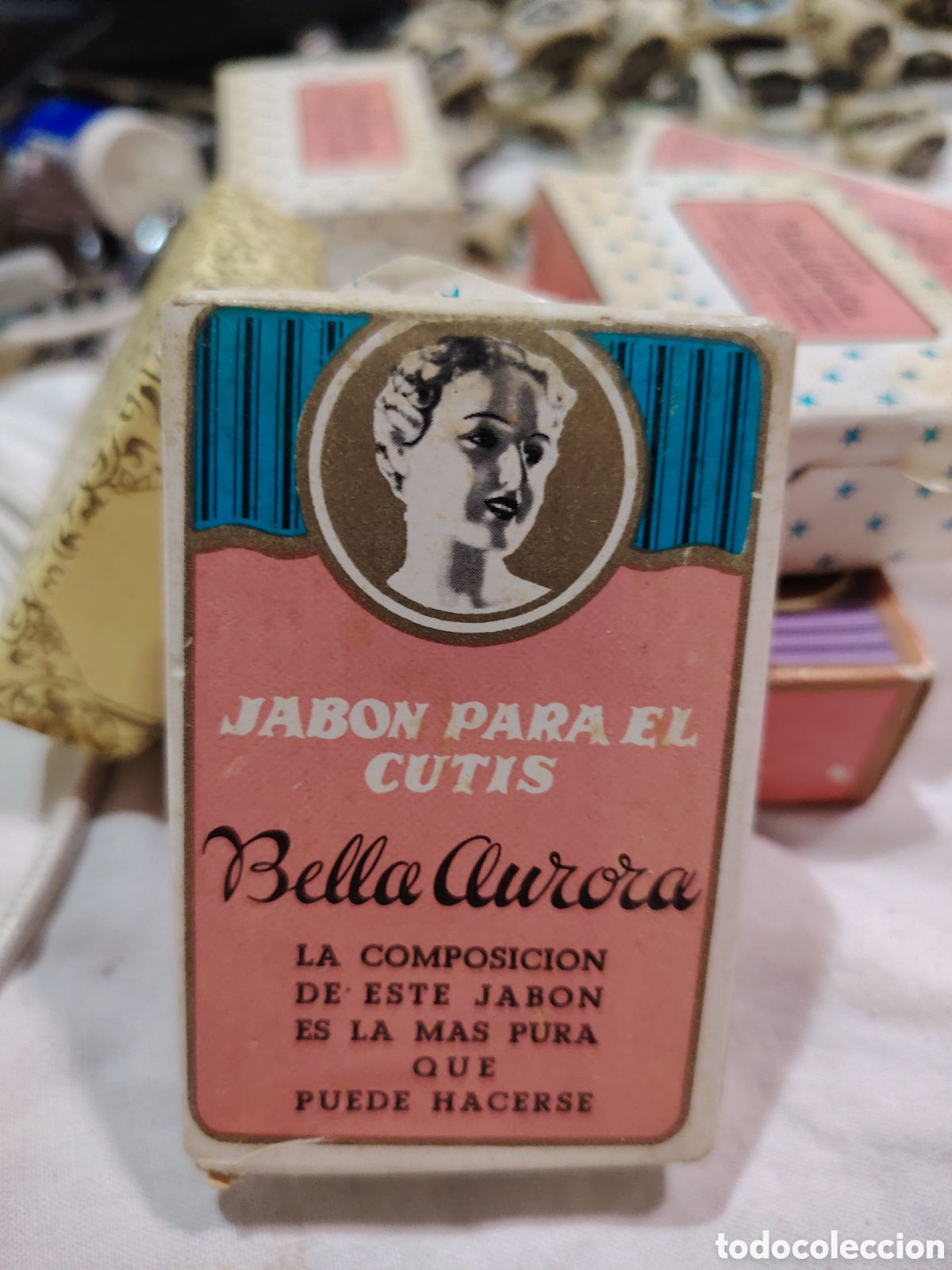 Vintage: Jab&oacute;n bella aurora para el cutis