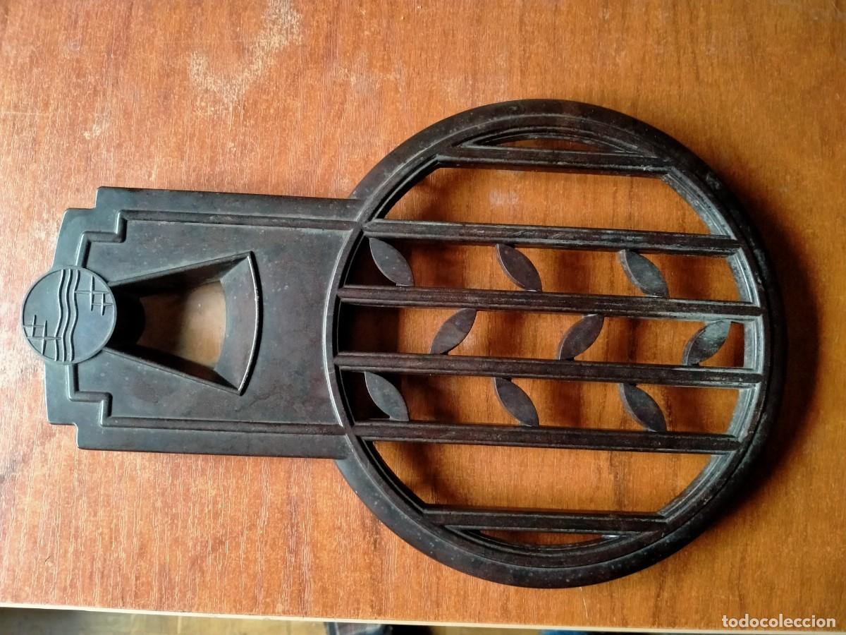 Vintage: FRONTAL BAQUELITA PARA RADIO DE CAPILLA PHILIPS