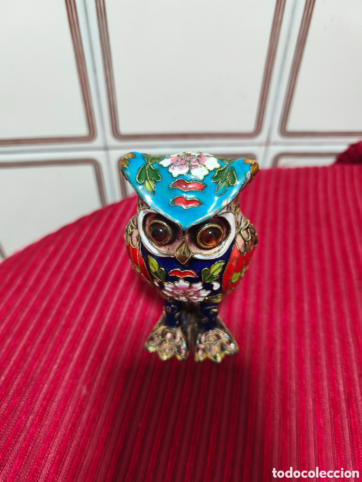 Vintage: B&uacute;ho, esmalte cloisonn&egrave;.Mide 10 CMS de alto.