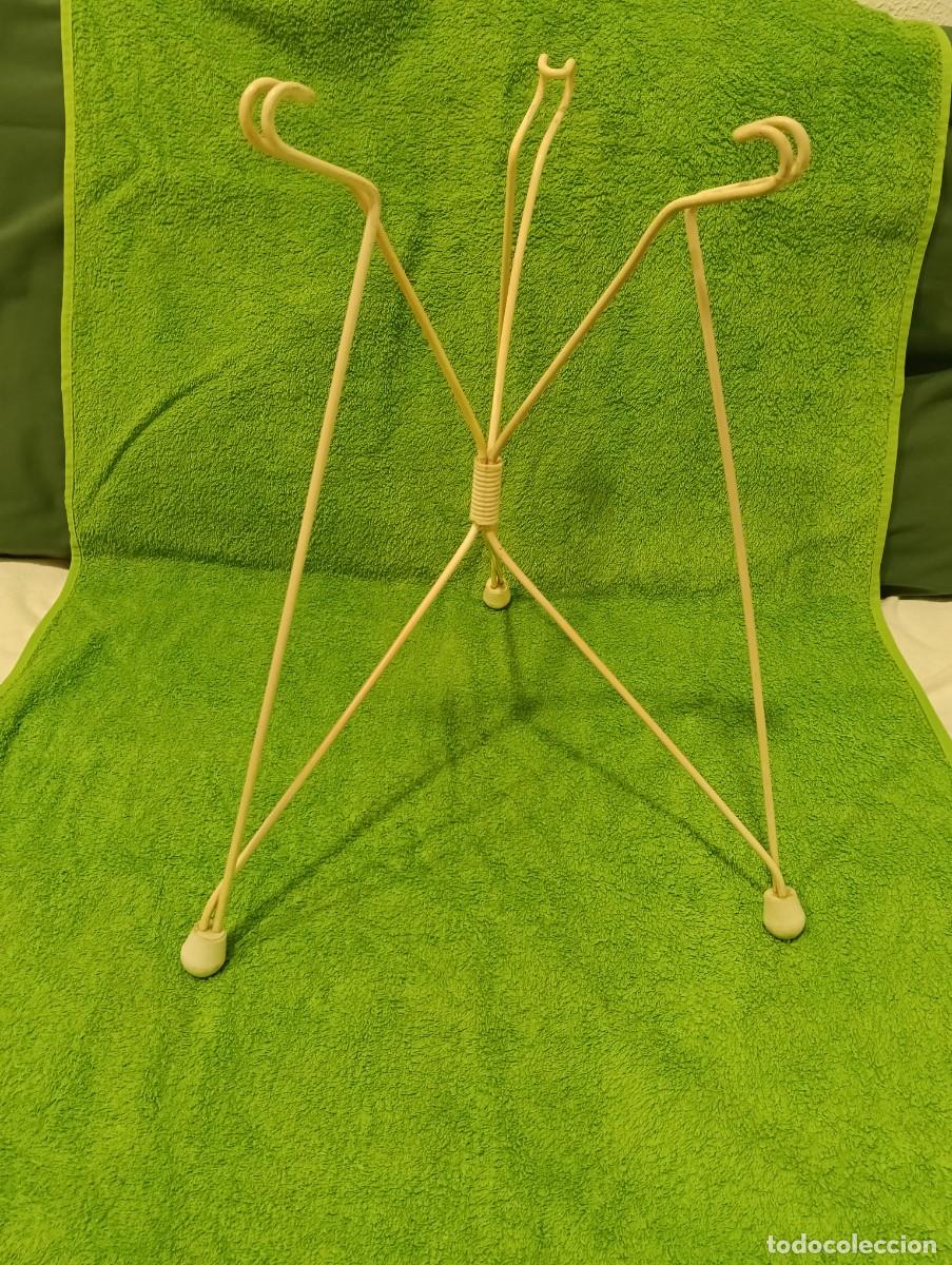 Vintage: Antiguo Soporte Tr&iacute;pode Plegable para Fuente o Bandeja - Hierro Plastificado Blanco - Vintage A&ntilde;os 6