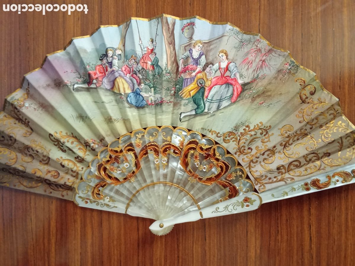 Vintage: Abanico con varillas s&iacute;mil de n&aacute;car a doble cara pintado a mano JMJ