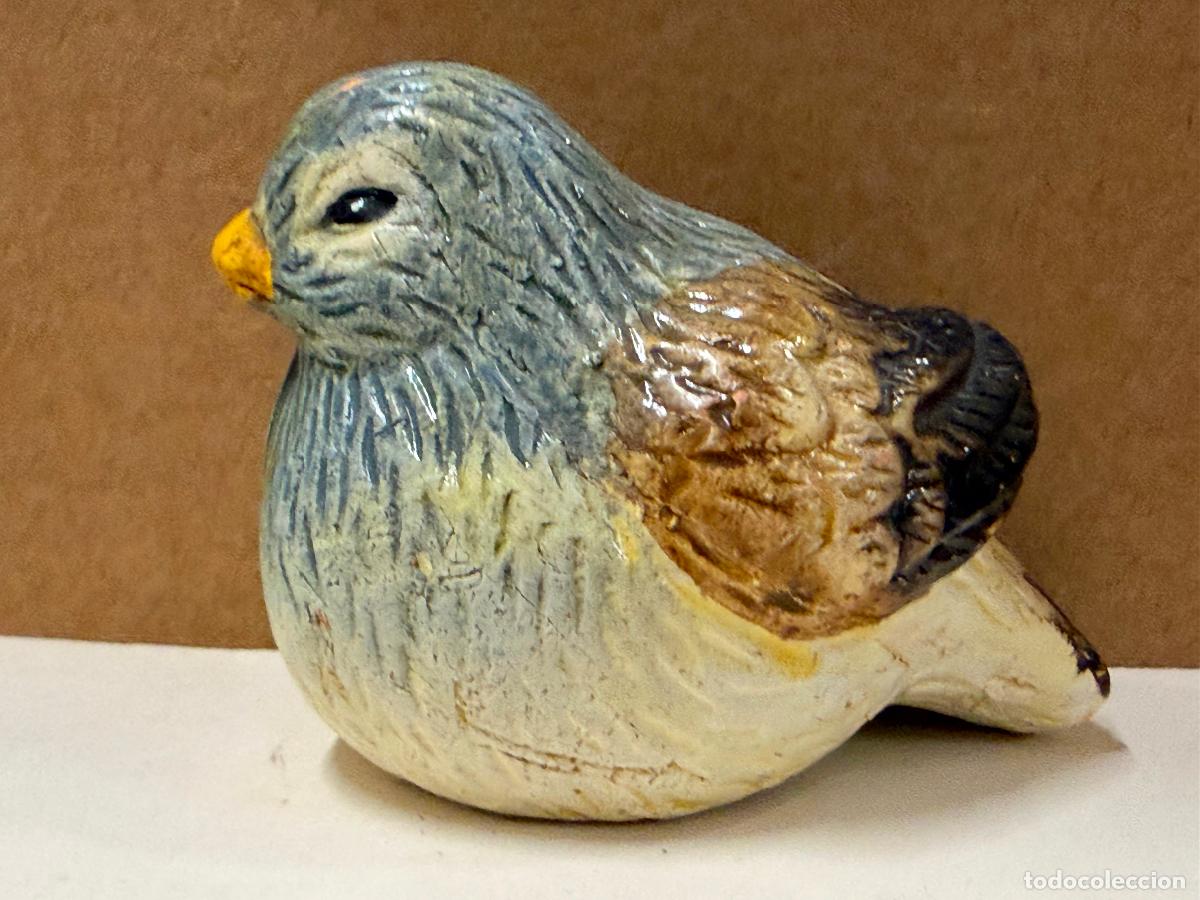 Vintage: Curioso pajaro o gorrion, muy decorativo. Ideal decoracion. Mide 8x5x5cms en ceramica