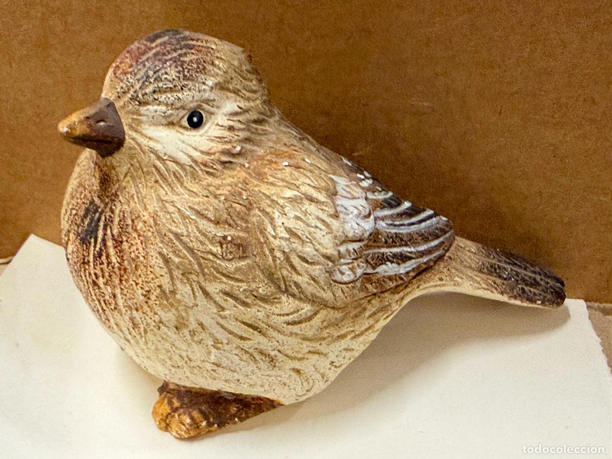 Vintage: Curioso pajaro o gorrion, muy decorativo. Ideal decoracion. Mide 8x13x6cms en ceramica