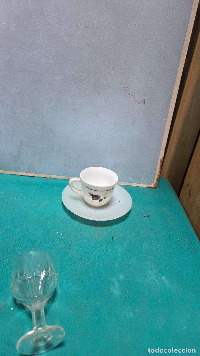 Vintage: taza y plato de ceramica vintage