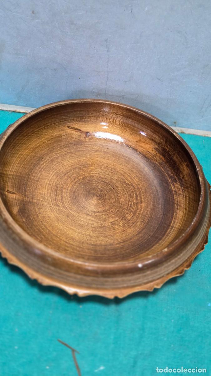 Vintage: caja de madera labrada - Foto 3