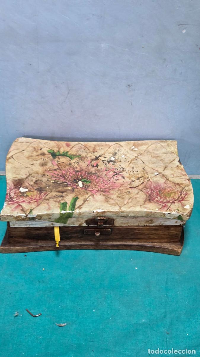 Vintage: caja de madera de teka
