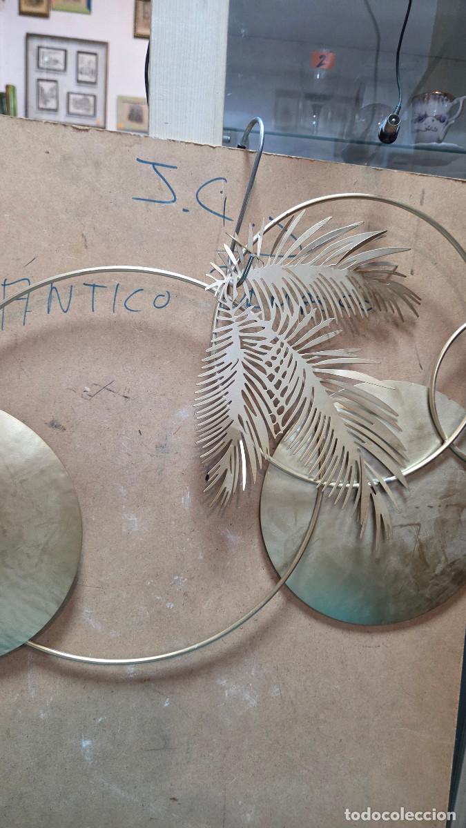 Vintage: pieza decorativa dorada laton