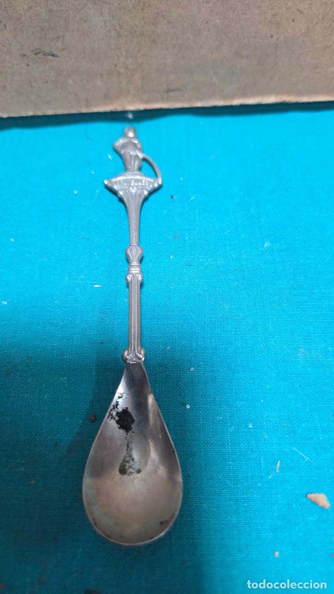 Vintage: cucharilla coleccionable de alpaca