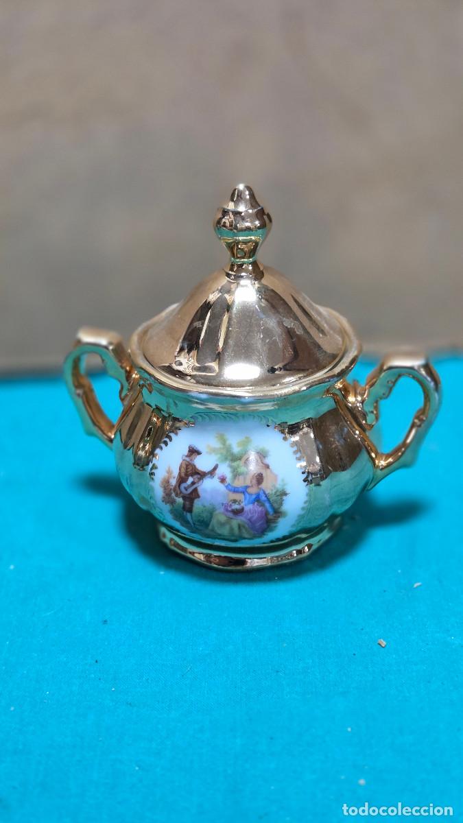 Vintage: azucarero de porcelana dorada