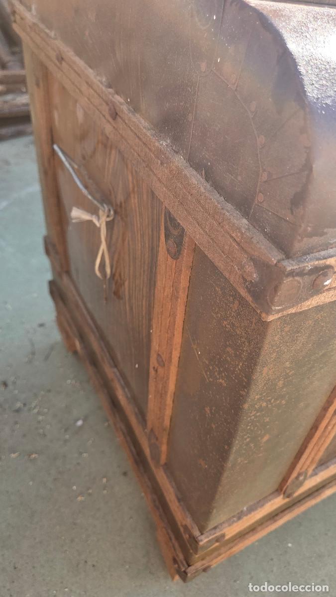 Vintage: baul de chapa y madera vintage - Foto 2