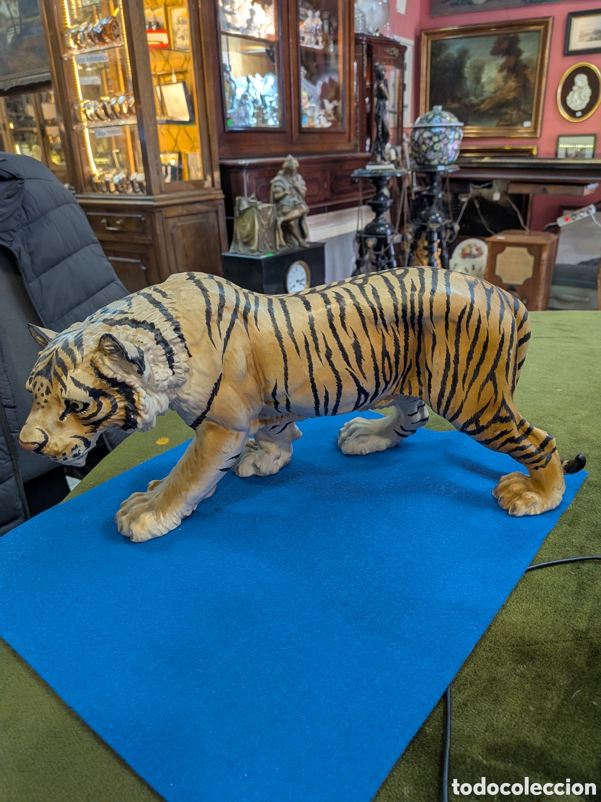 Vintage: Figura de tigre en resina de gran tama&ntilde;o. REF-463/8