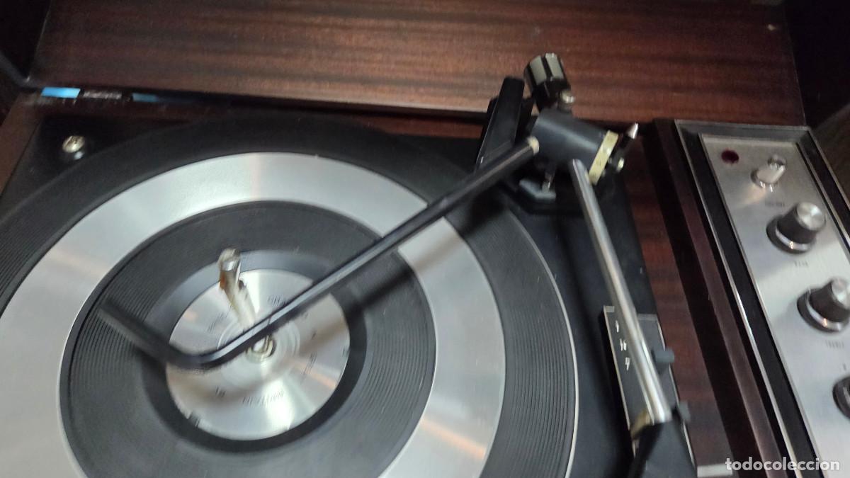 Vintage: tocadisco vintage y 2 altavoces - Foto 5
