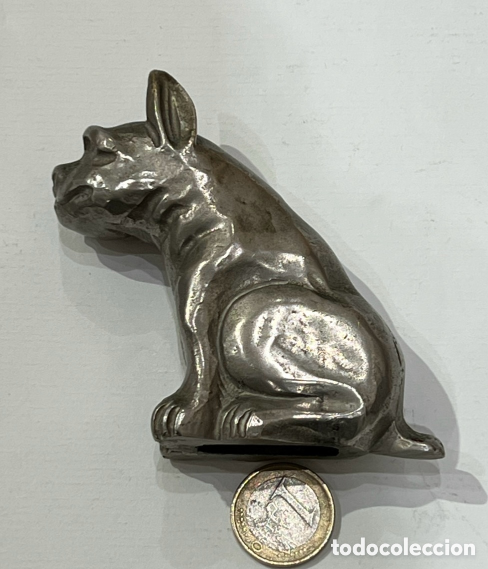 Vintage: Figura. Perro sentado. Bronce. A&ntilde;os 70.