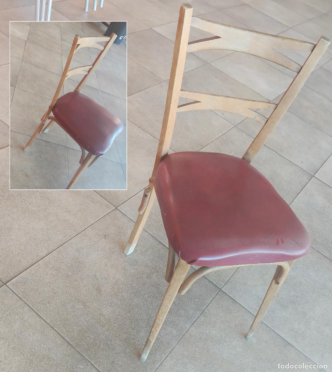 Vintage: silla de madera y cuero antiguas . tapizada en burdeos - a&ntilde;os 70