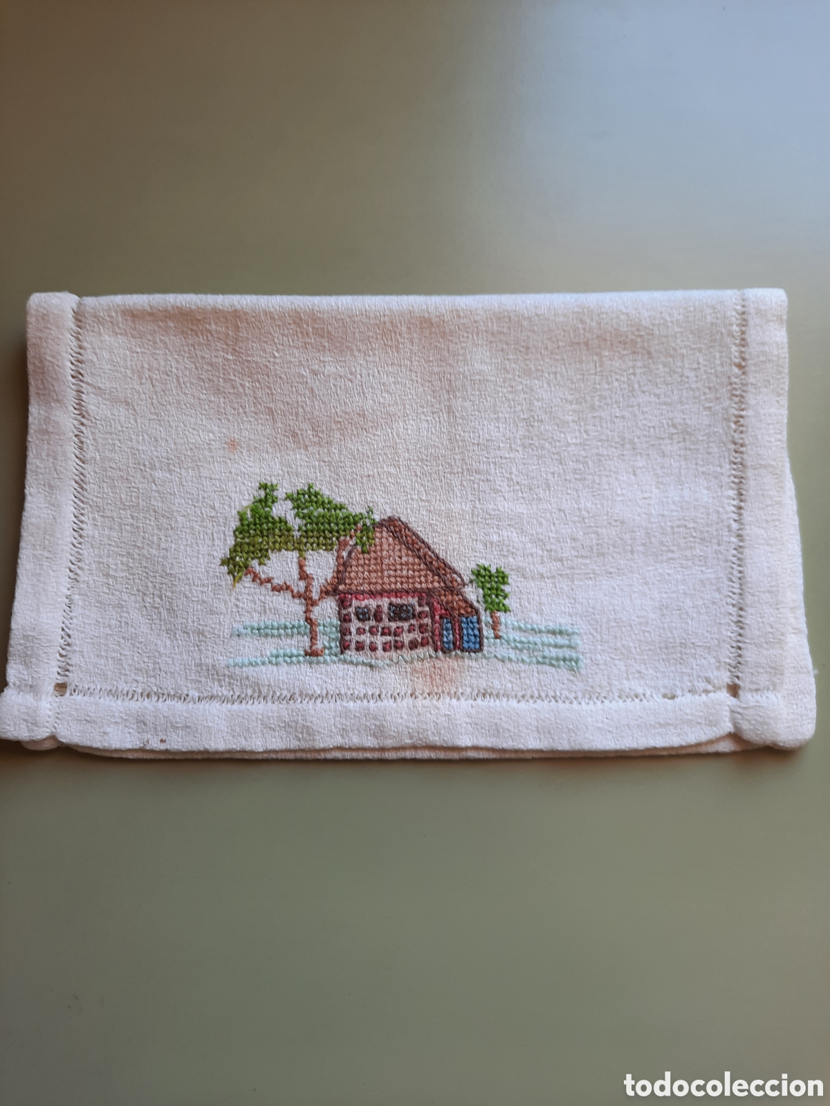 Vintage: Antigua bolsa de tela bordada para peines