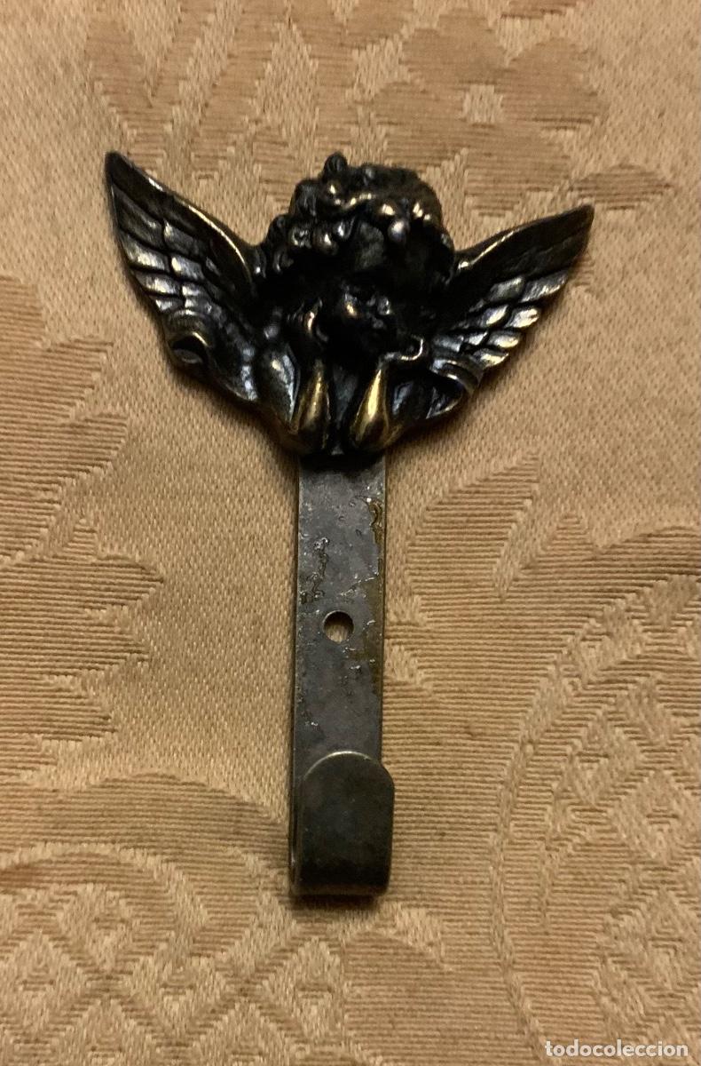 Vintage: PEQUE&Ntilde;A PERCHA COLGADOR LATON, ANGEL