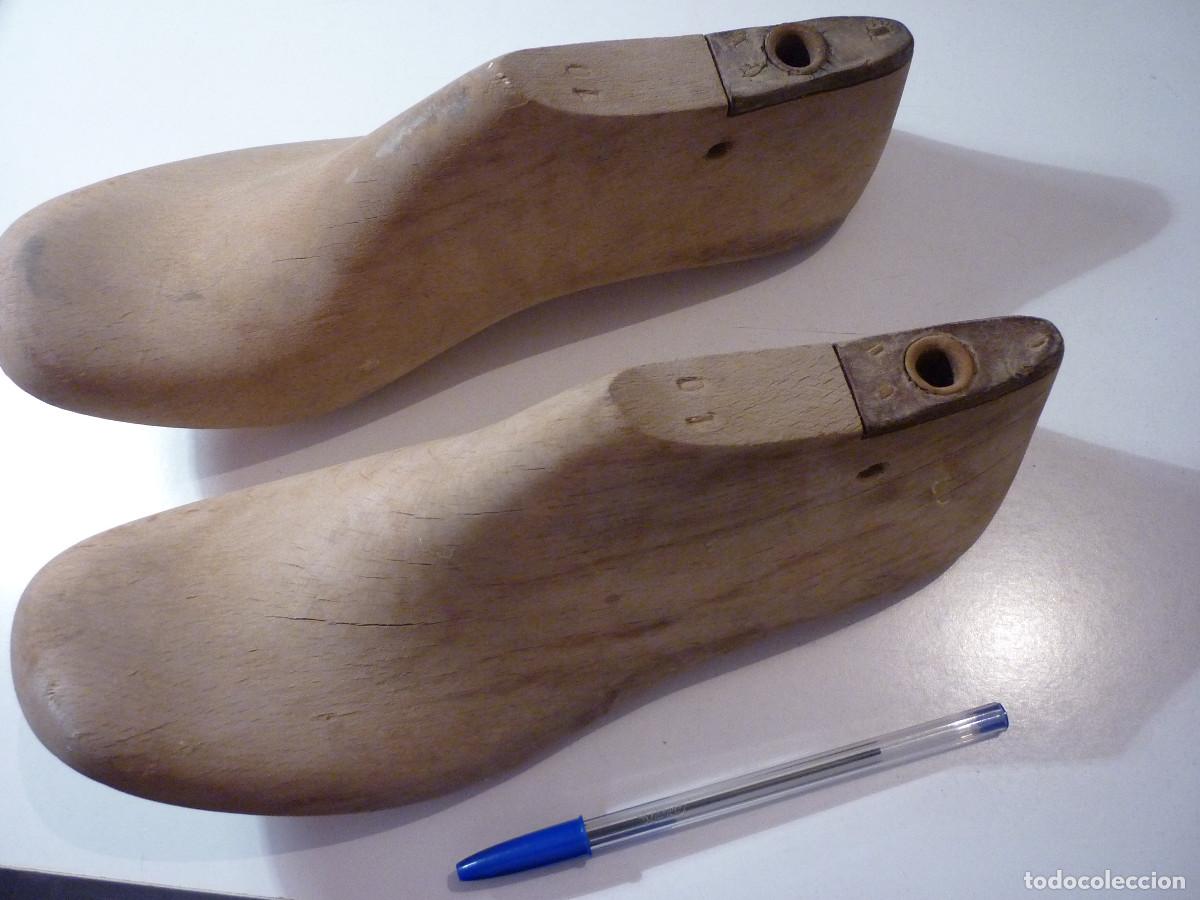 Vintage: PAREJA ORMAS DE ZAPATOS DE MADERA MACIZA - PROCEDENTES DE ANTIGUA F&Aacute;BRICA DE GUADIX
