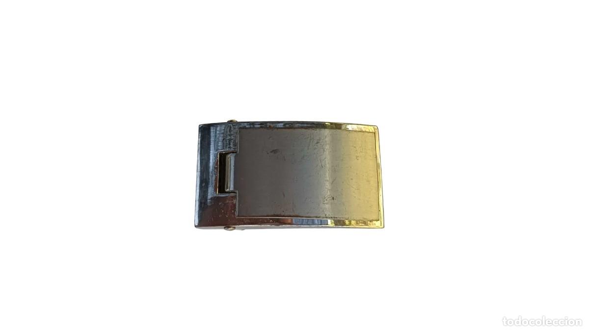 Vintage: HEBILLA DE CINTUR&Oacute;N AUTOM&Aacute;TICA REVERSIBLE - METAL PLATEADO/DORADO - A&Ntilde;OS 80/90