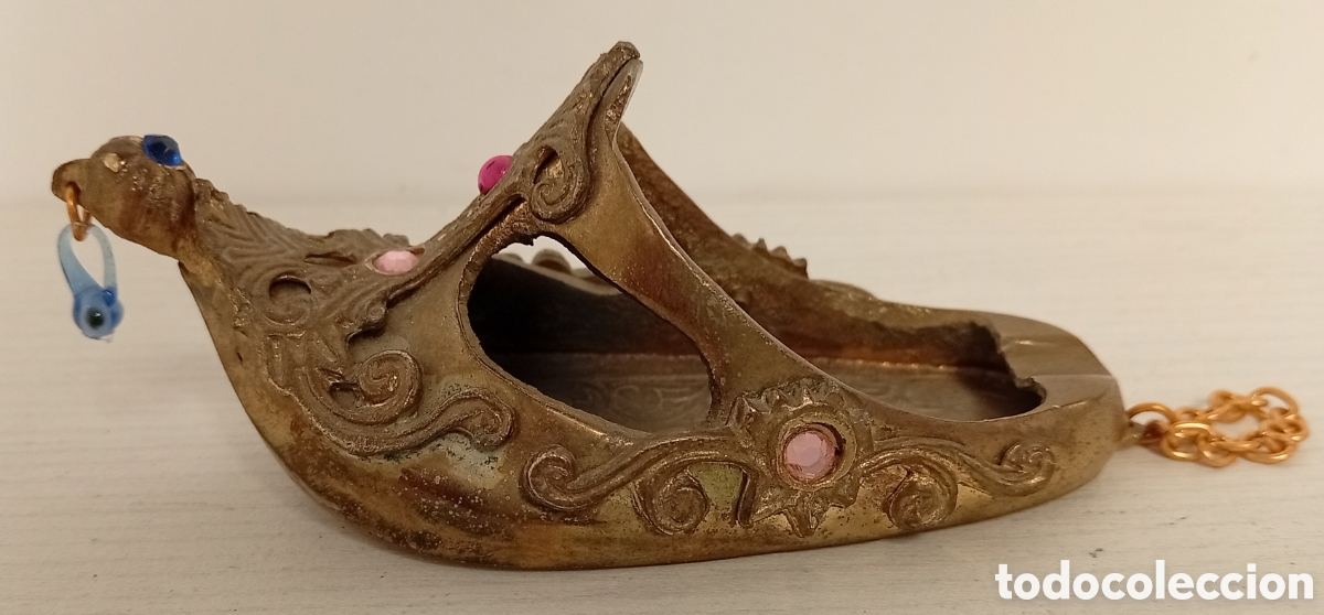 Vintage: CENICERO VINTAGE DE BABUCHA TURCA