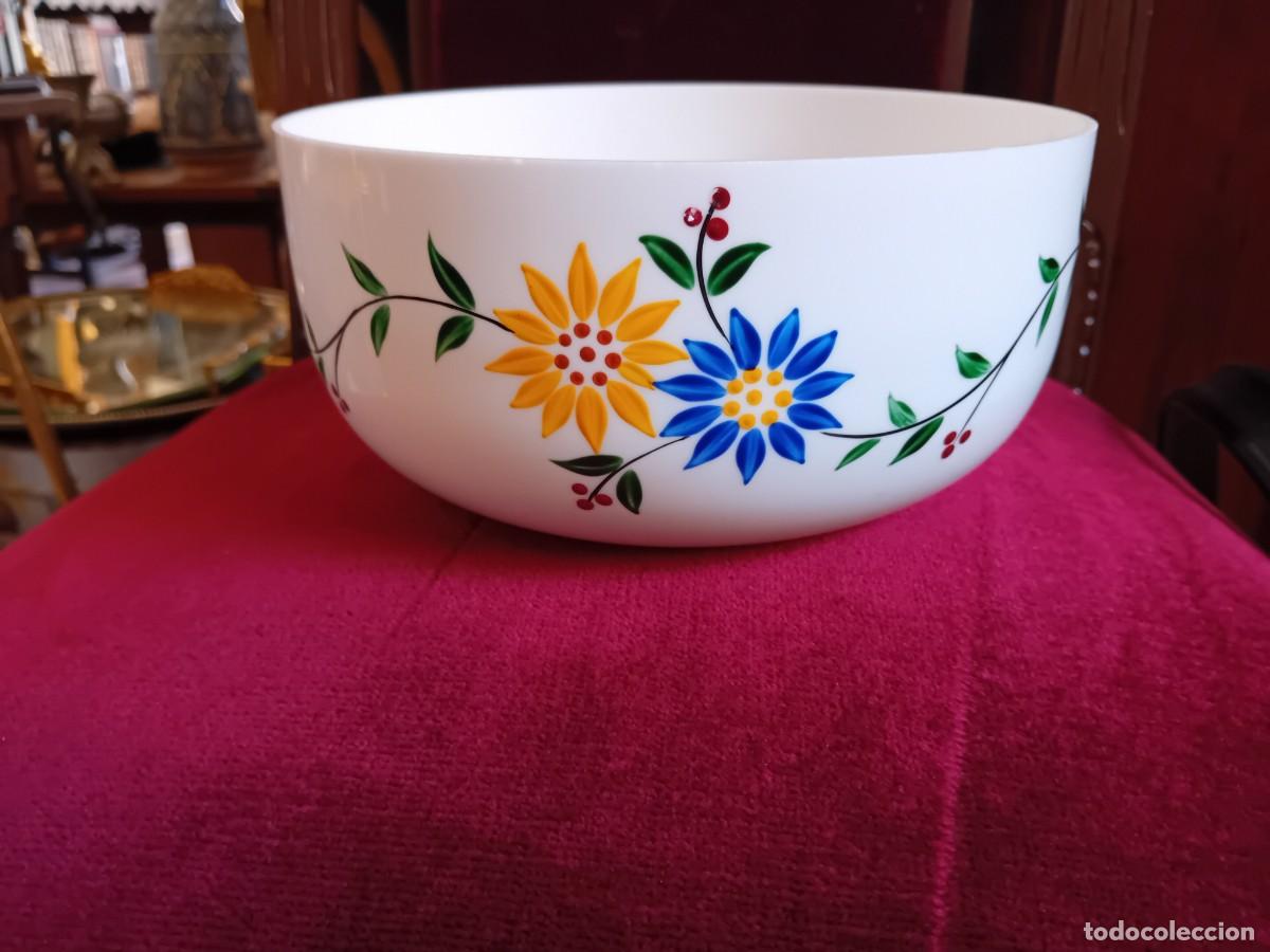 Vintage: Centro de opalina con flores esmaltadas d&eacute;cada de los 70 - Foto 3