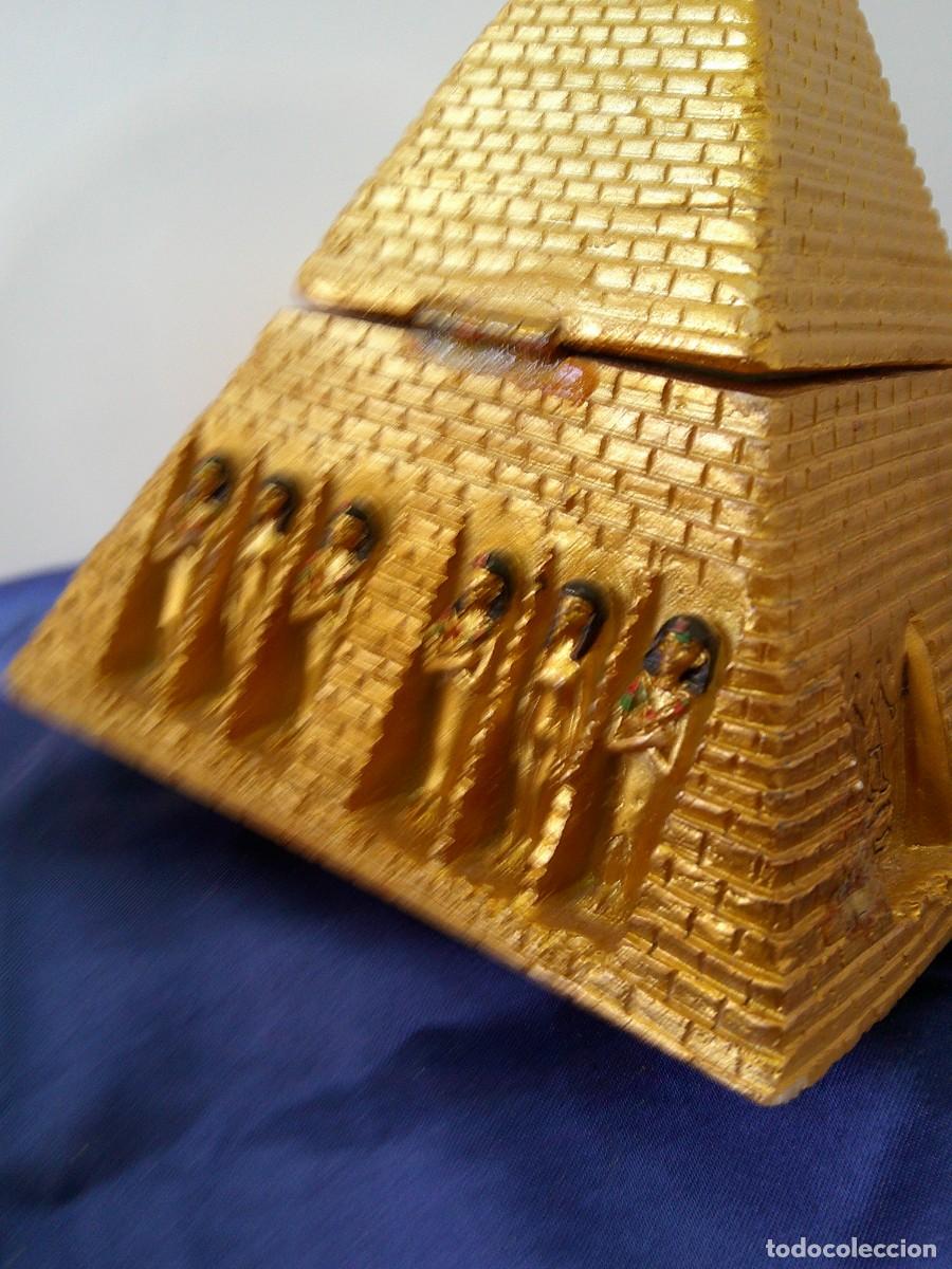 Vintage: &iexcl;&iexcl; PIRAMIDE. Con el OJO D &rdquo;HORUS&rdquo;. Proteccion, Salud, Poder... (Joyero.)!! C-26 - Foto 6