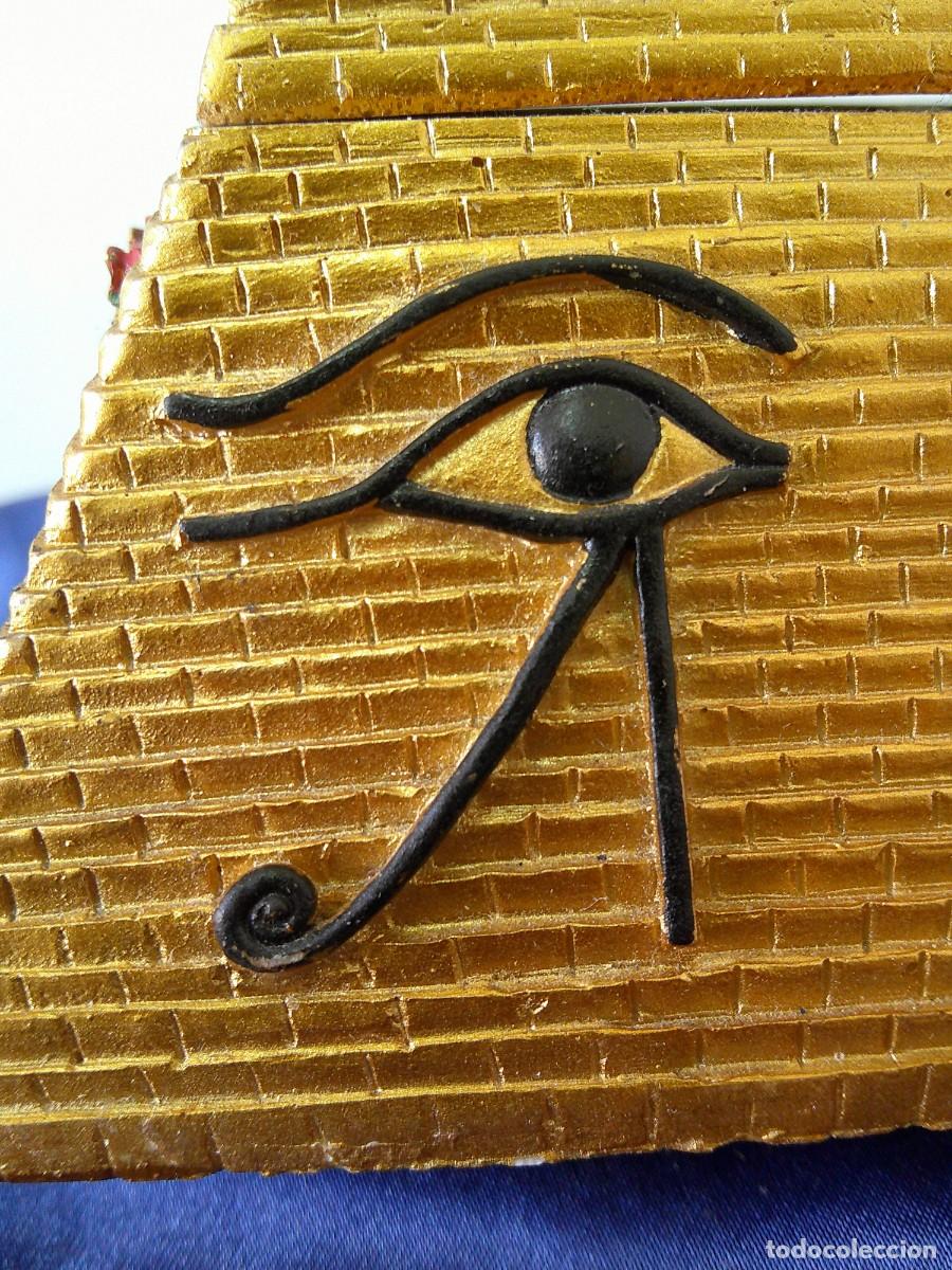 Vintage: &iexcl;&iexcl; PIRAMIDE. Con el OJO D &rdquo;HORUS&rdquo;. Proteccion, Salud, Poder... (Joyero.)!! C-26 - Foto 12
