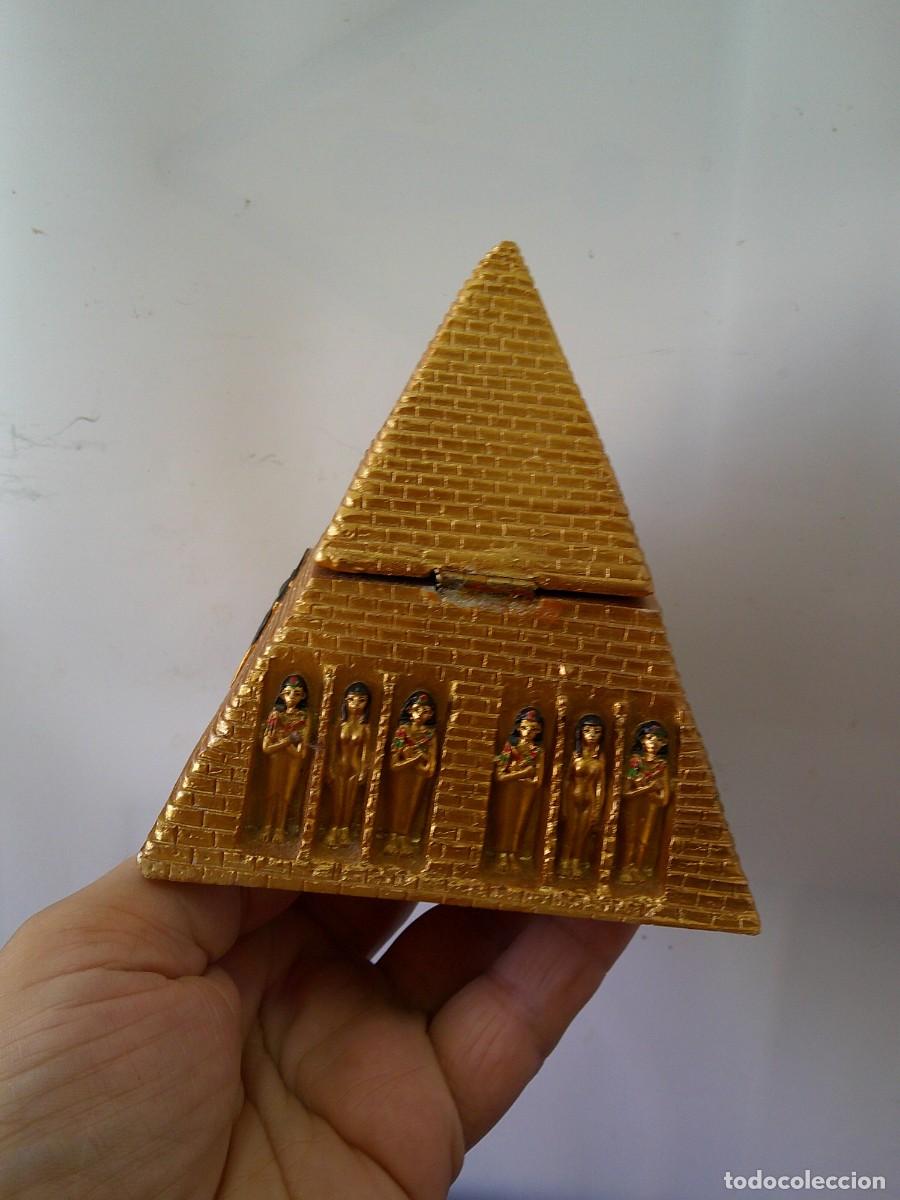 Vintage: &iexcl;&iexcl; PIRAMIDE. Con el OJO D &rdquo;HORUS&rdquo;. Proteccion, Salud, Poder... (Joyero.)!! C-26 - Foto 15