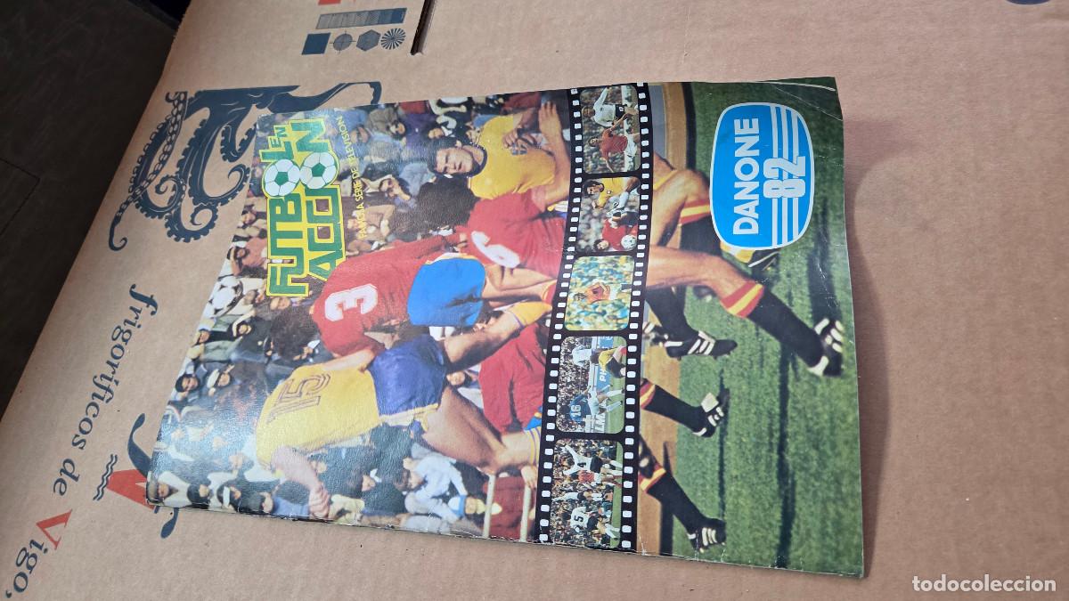 Vintage: album de futbol a&ntilde;o 82