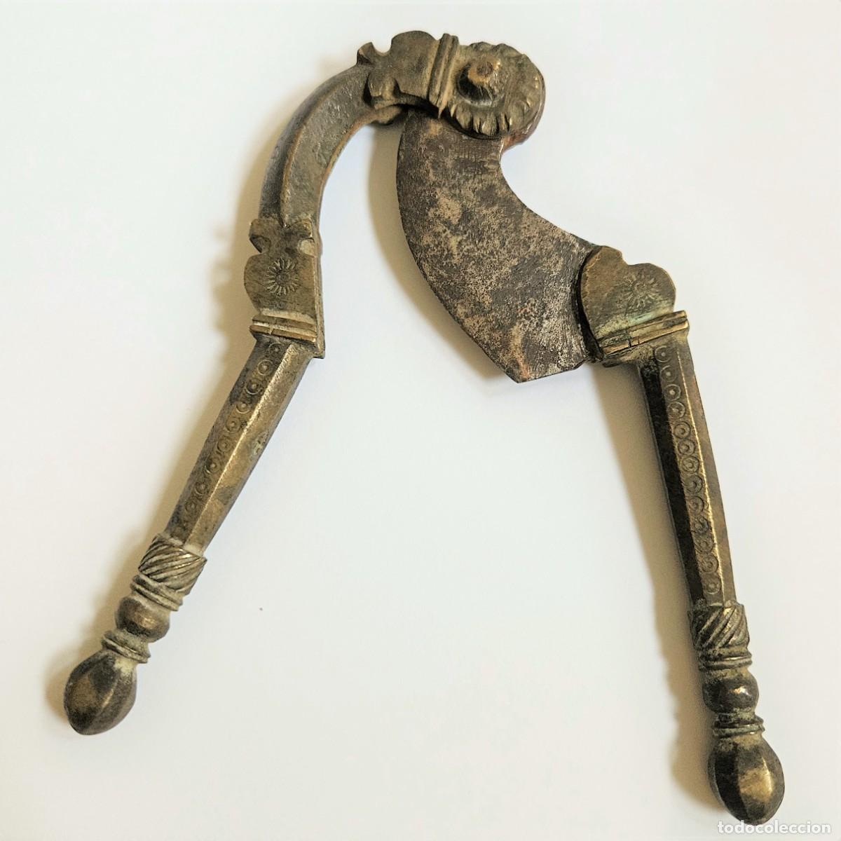 Vintage: Antiguo cortador de nuez de betel. 1880 - 1920