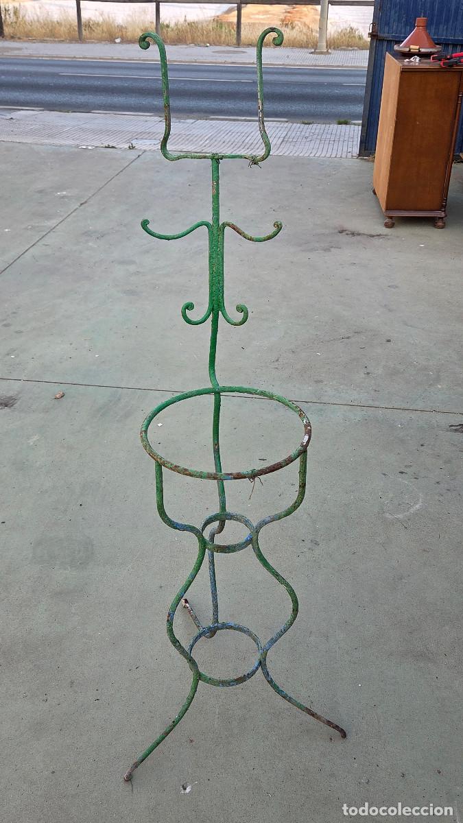Vintage: lavabo de hierro antiguo