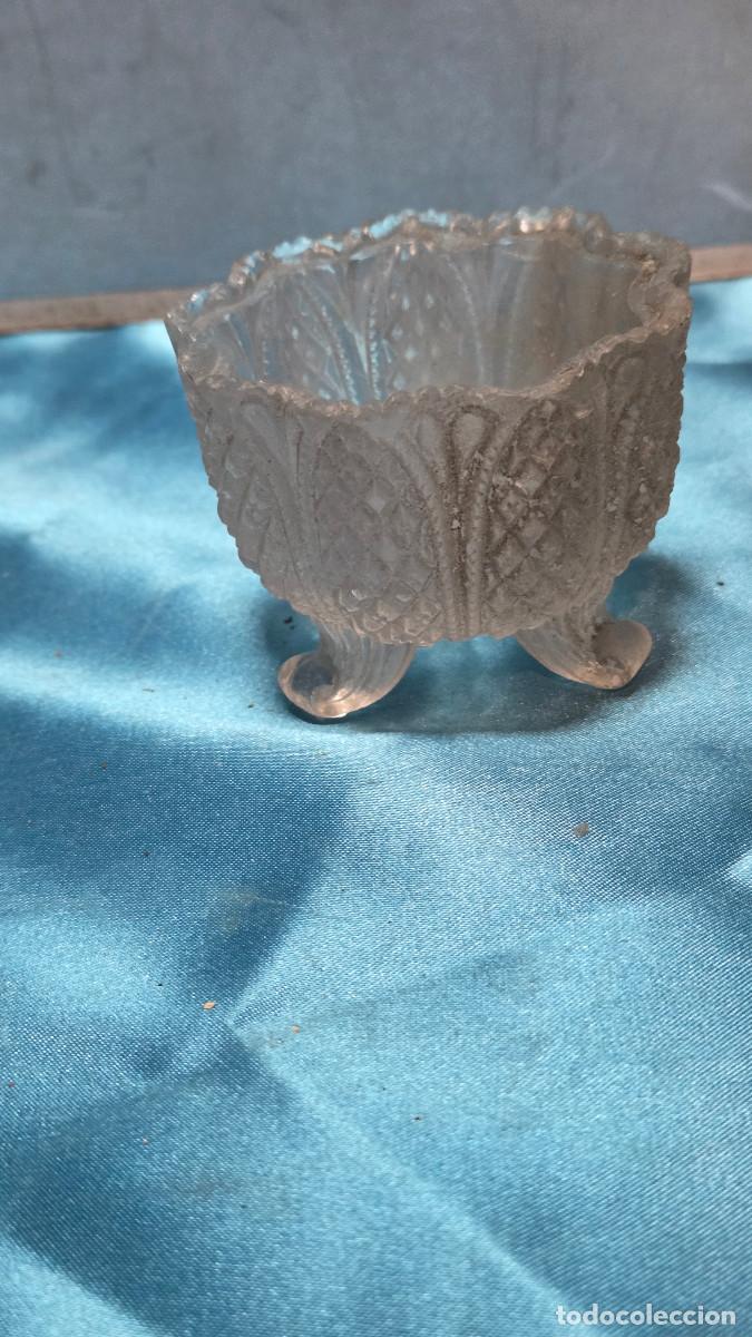 Vintage: peque&ntilde;o cuenco de cristal antiguo