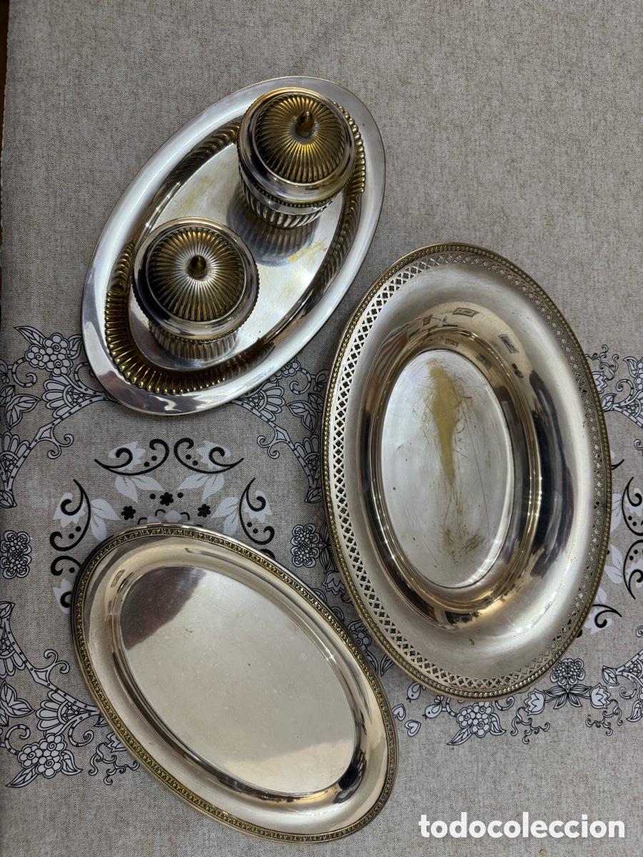 Vintage: Conjunto de tres bandejas de metal con ba&ntilde;o de plata de la marca alemana WMF
