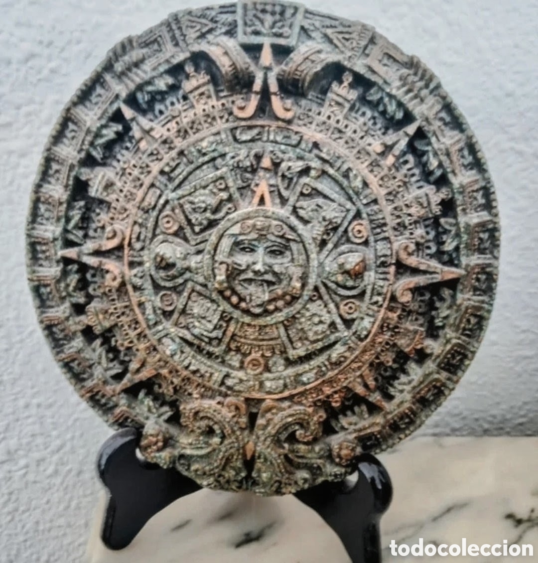 Vintage: Calendario azteca de malaquita en relieve. M&eacute;jico a&ntilde;os 70.
