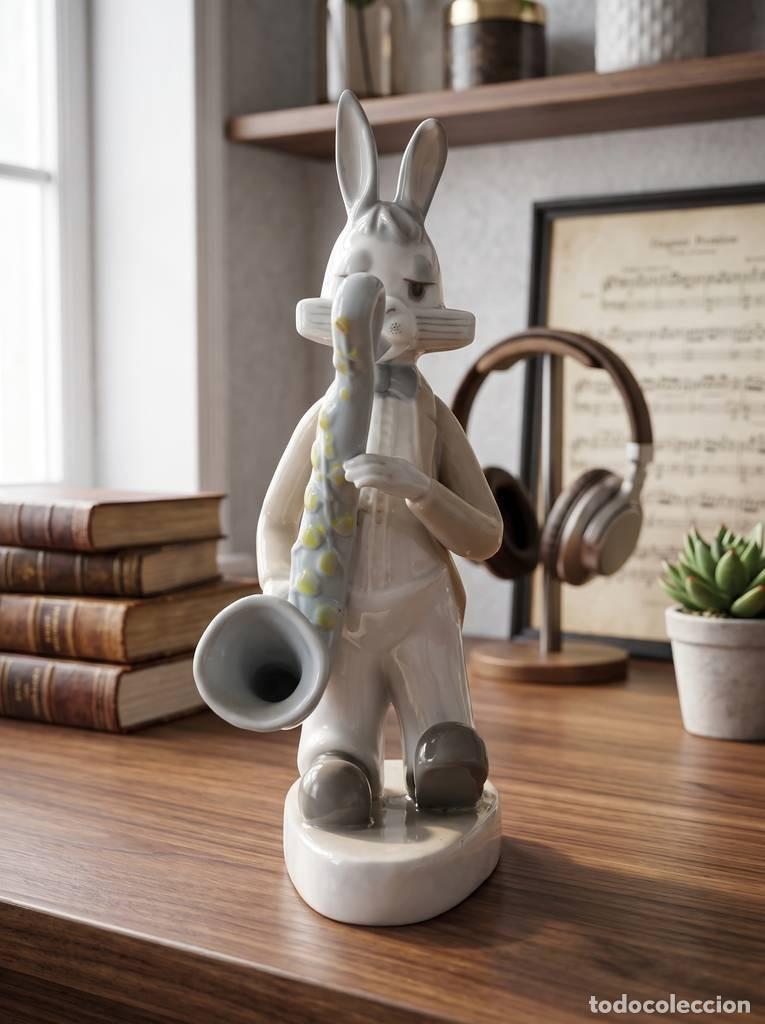 Vintage: FIGURA CONEJO CON SAXOF&Oacute;N