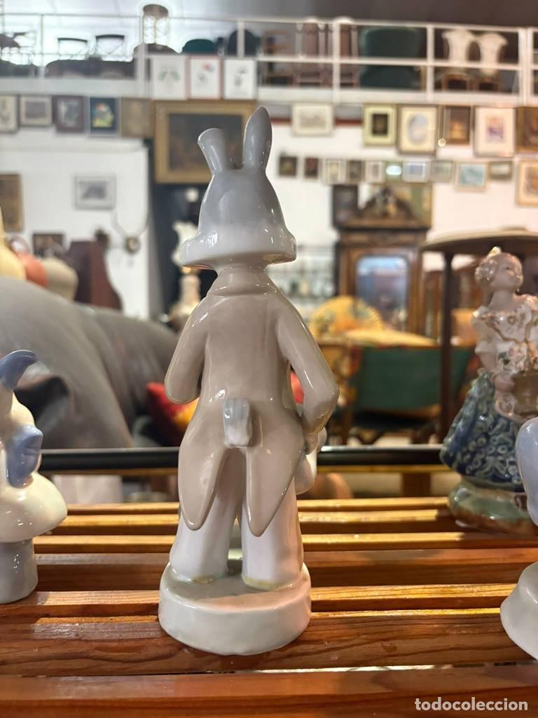 Vintage: FIGURA CONEJO CON SAXOF&Oacute;N - Foto 6