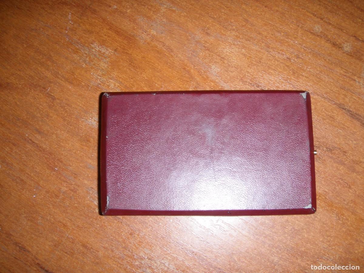 Vintage: ESTUCHE CON MEDALLA Y PIN AL MERITO SINDICAL - Foto 5