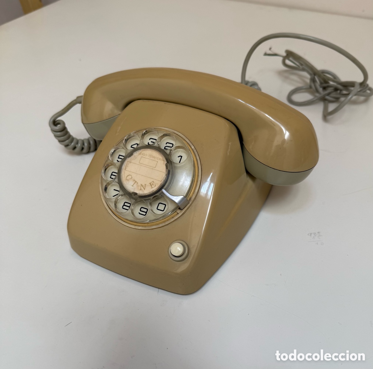 Vintage: Tel&eacute;fono antiguo, vintage, de disco