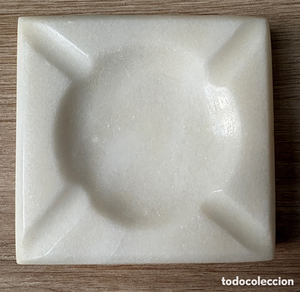 Vintage: (L935) Cenicero vintage cuadrado de m&aacute;rmol blanco macizo &ndash; 10x10 cm
